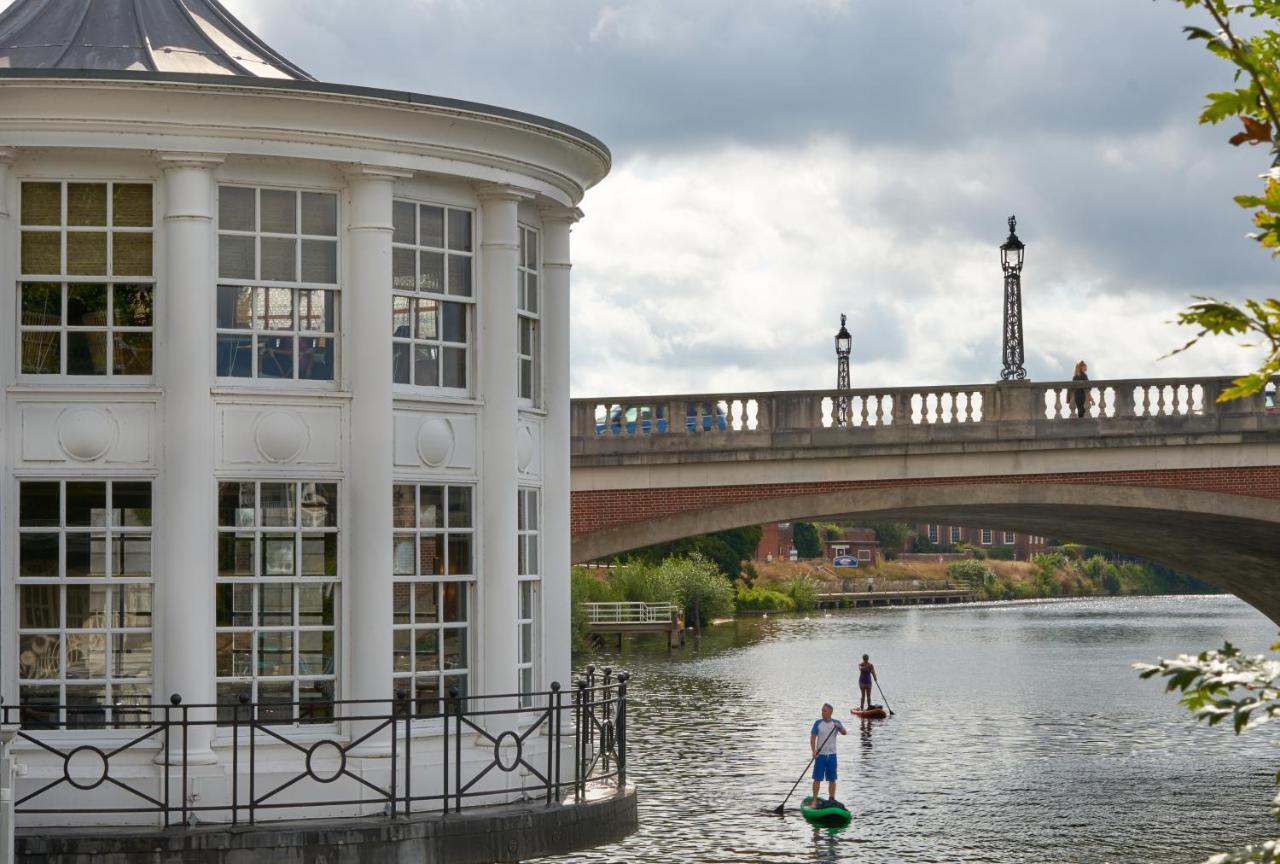 Hotel The Mitre, Hampton Court Kingston upon Thames  Exterior foto The River Trent at Gainsborough