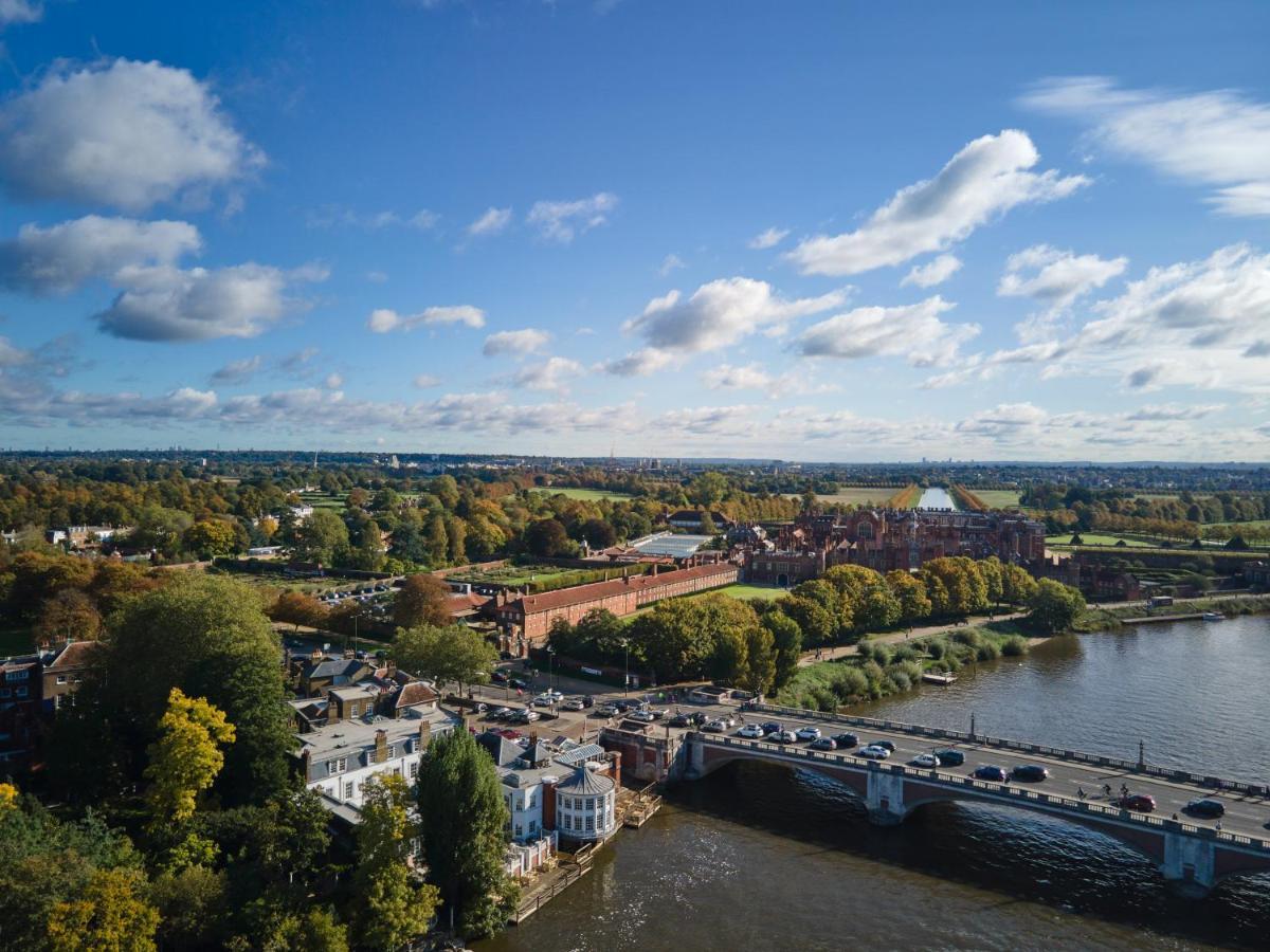 Hotel The Mitre, Hampton Court Kingston upon Thames  Exterior foto The River Thames at Hampton