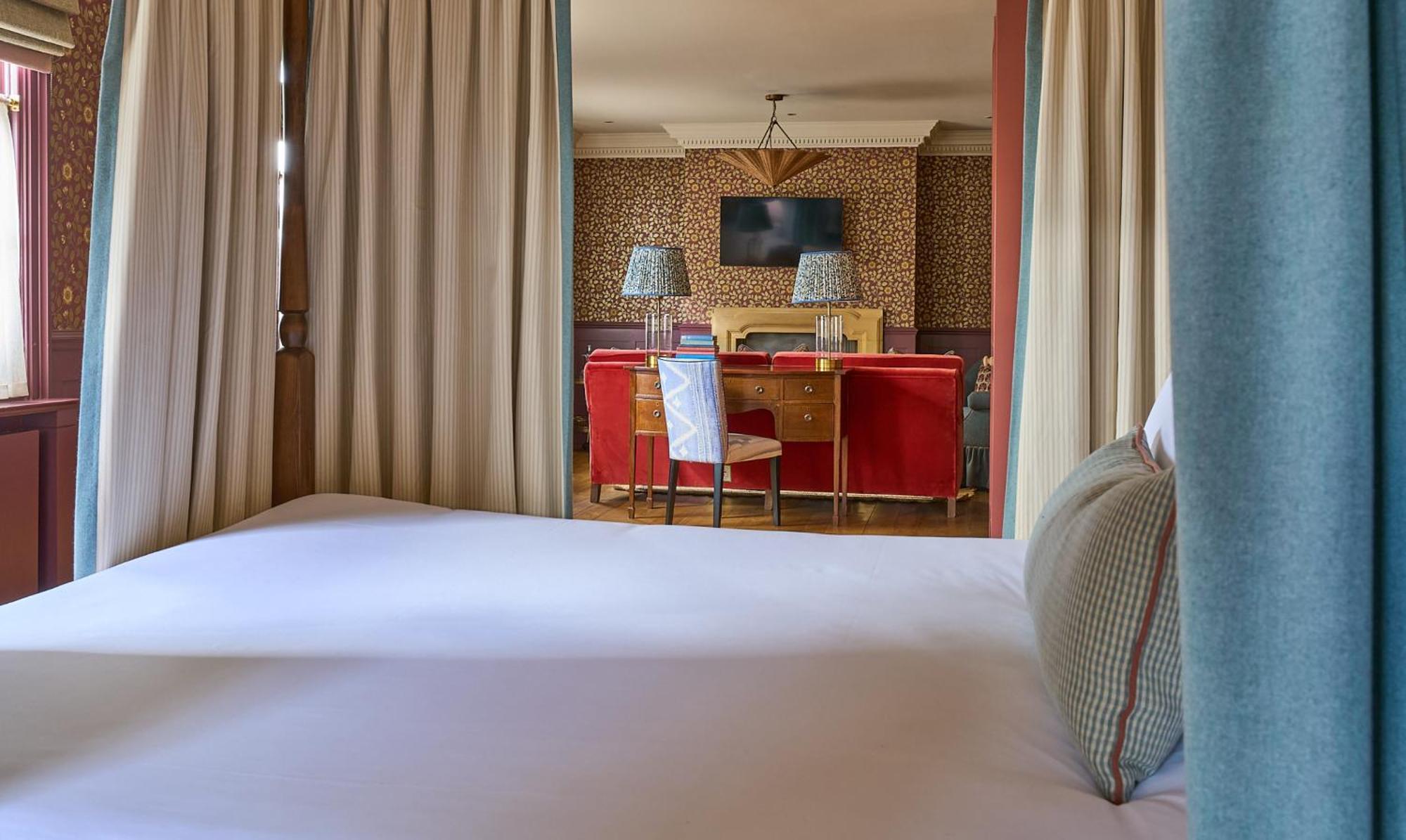 Hotel The Mitre, Hampton Court Kingston upon Thames  Exterior foto A room at the hotel